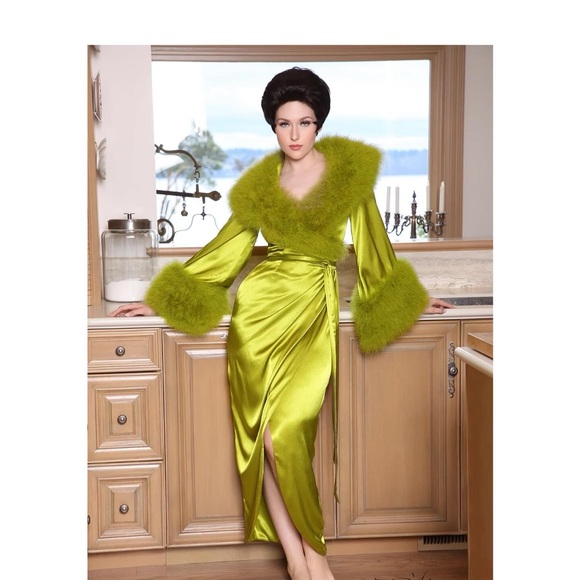 Catherine D’Lish “Cleo” Olive Green Feather Trim Dressing Gown - Picture 2 of 6